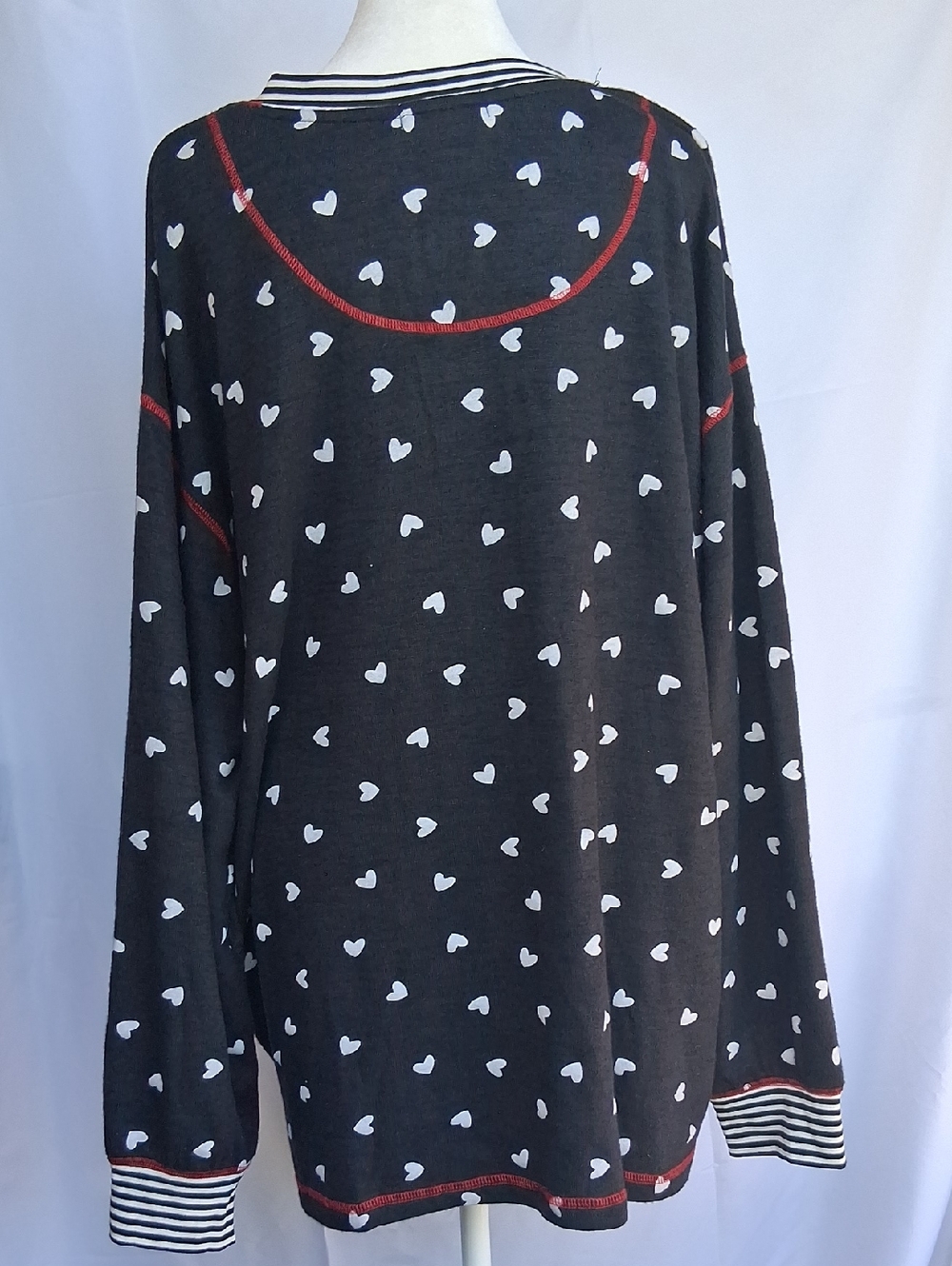 PJ Salvage Black Heart Print Nightshirt with White Hearts and Red Trim Top 3X - Picture 10 of 11